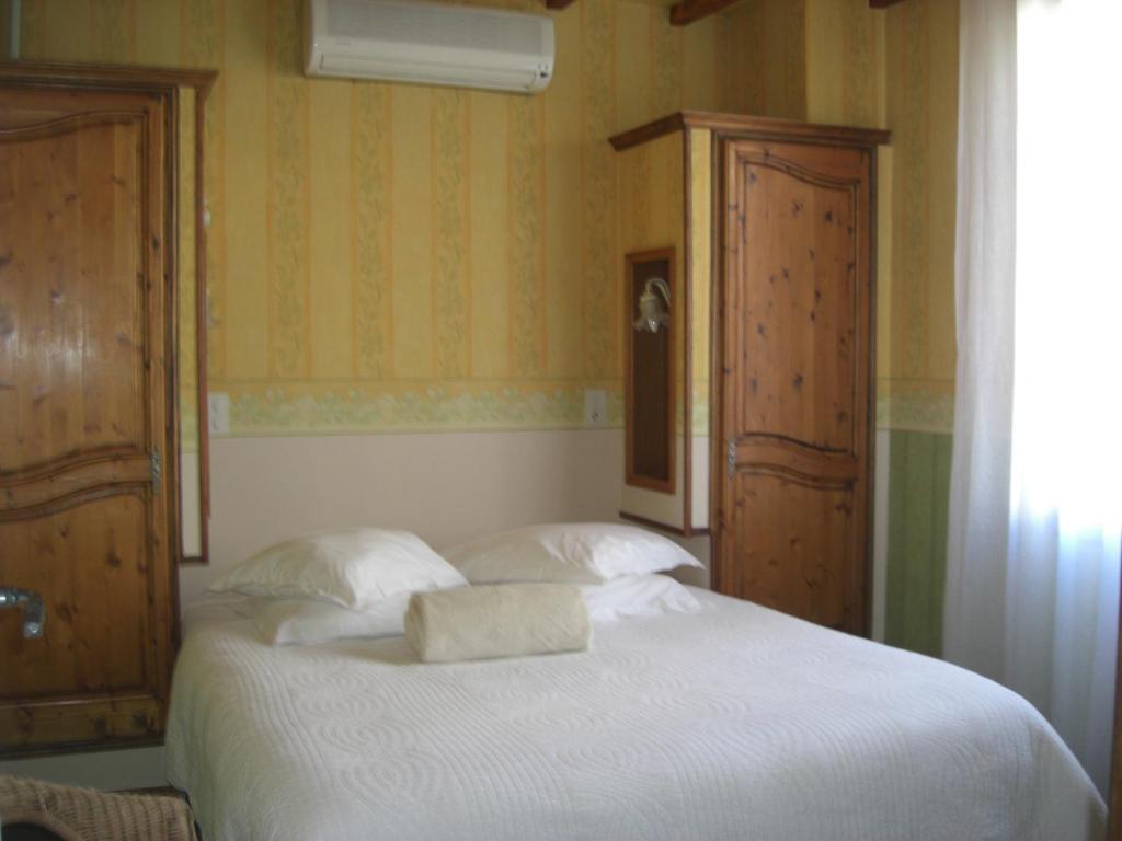 Hotel La Marjolaine Juan-les-Pins Pokój zdjęcie